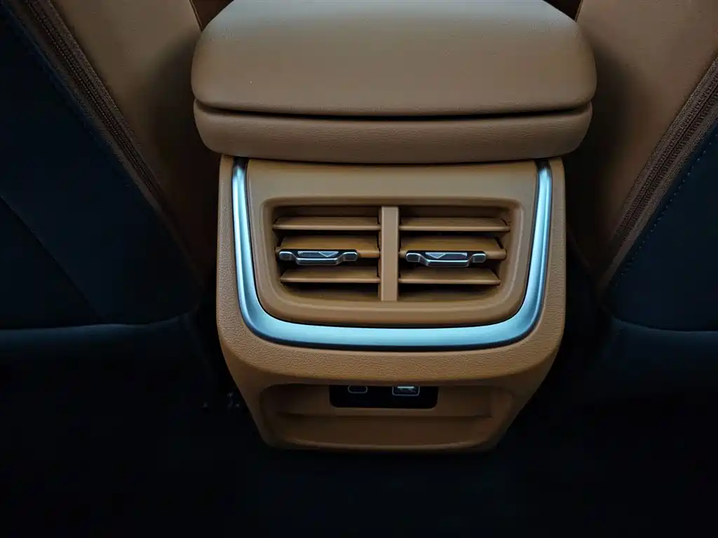 Haval Xiaolong MAX 2025 Hi4 110 Pro фото 15