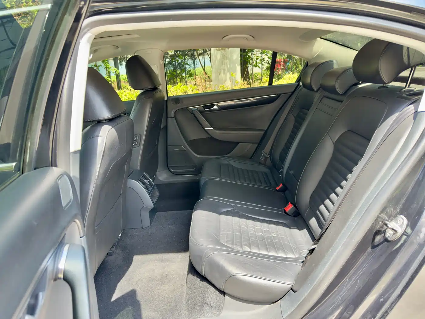 Volkswagen Magotan 2013 1.8TSI Luxury фото 13