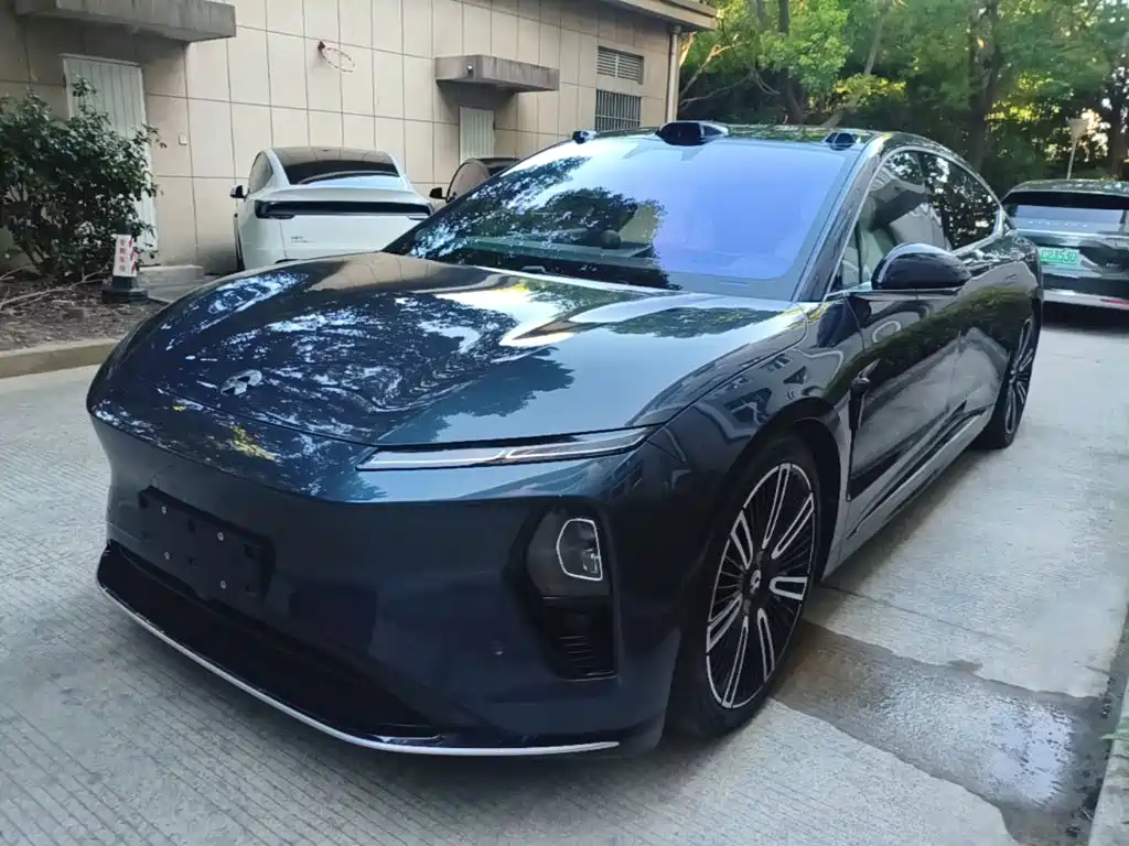 2025 NIO ET9