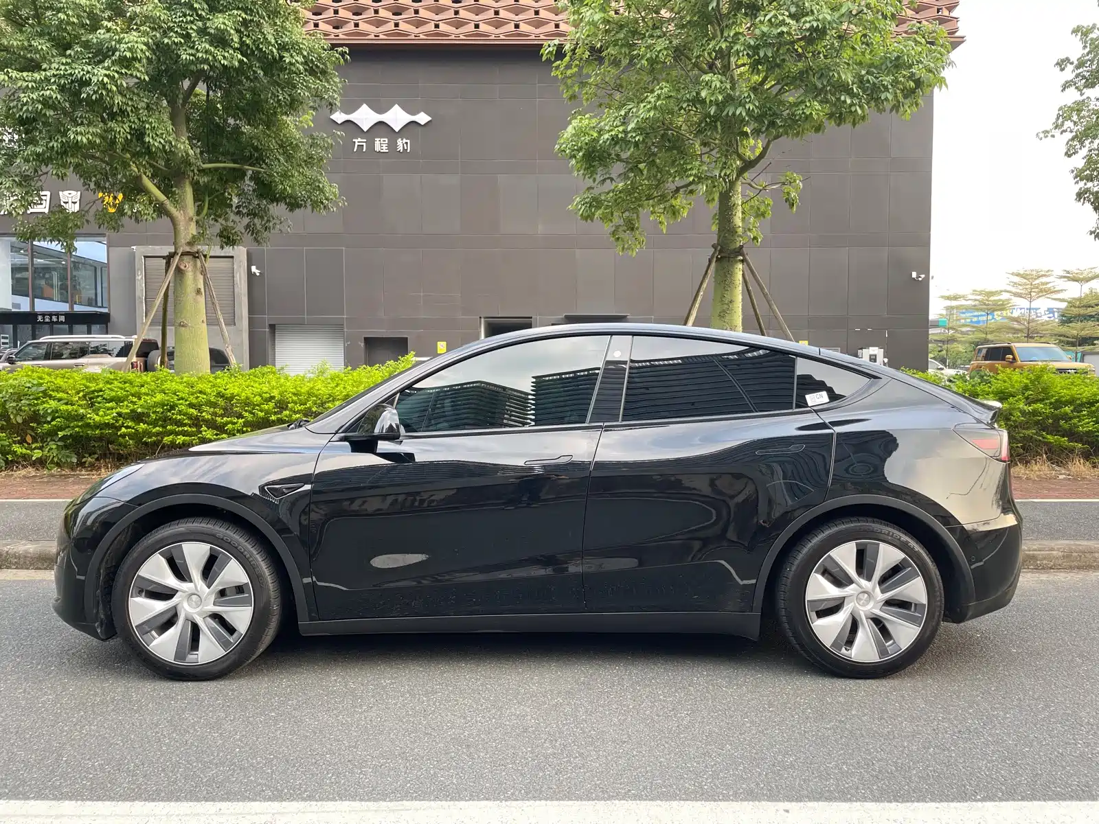Фото 4 - Tesla Model Y