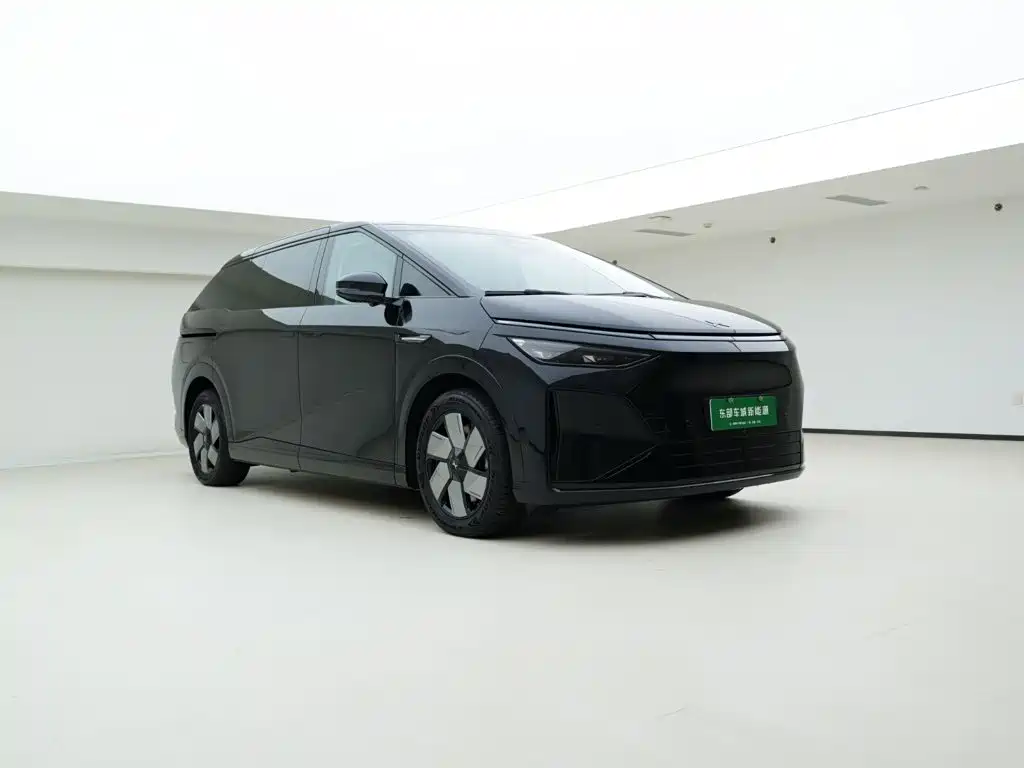 2026 XPeng X9