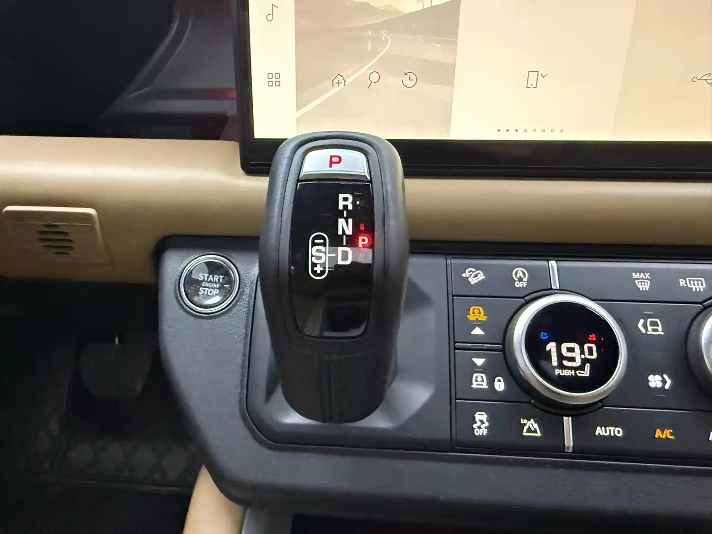 Land Rover Defender 2025 2025 110 3.0T P400 -Dynamic HSE