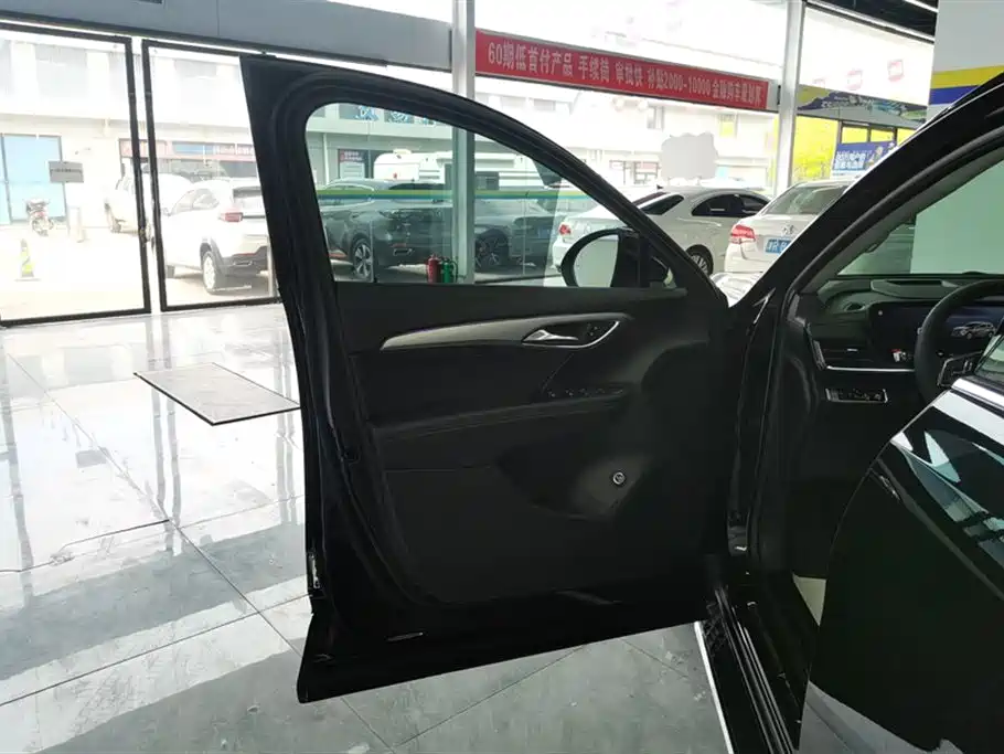 Buick Envision Plus 2025 2025 Enclave Plus 28T 2WD Platinum Edition