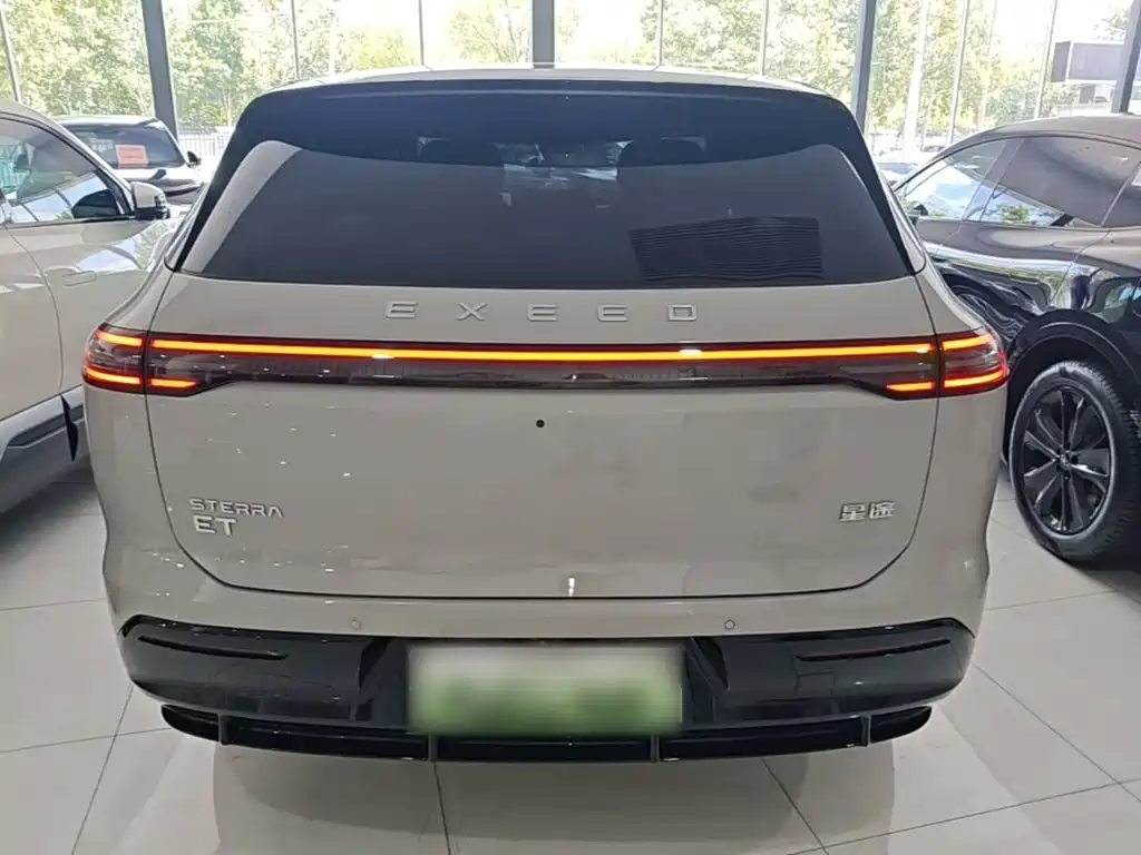 Exeed Exlantix ET 2025 2024 Extended Range 240 Ultra AWD