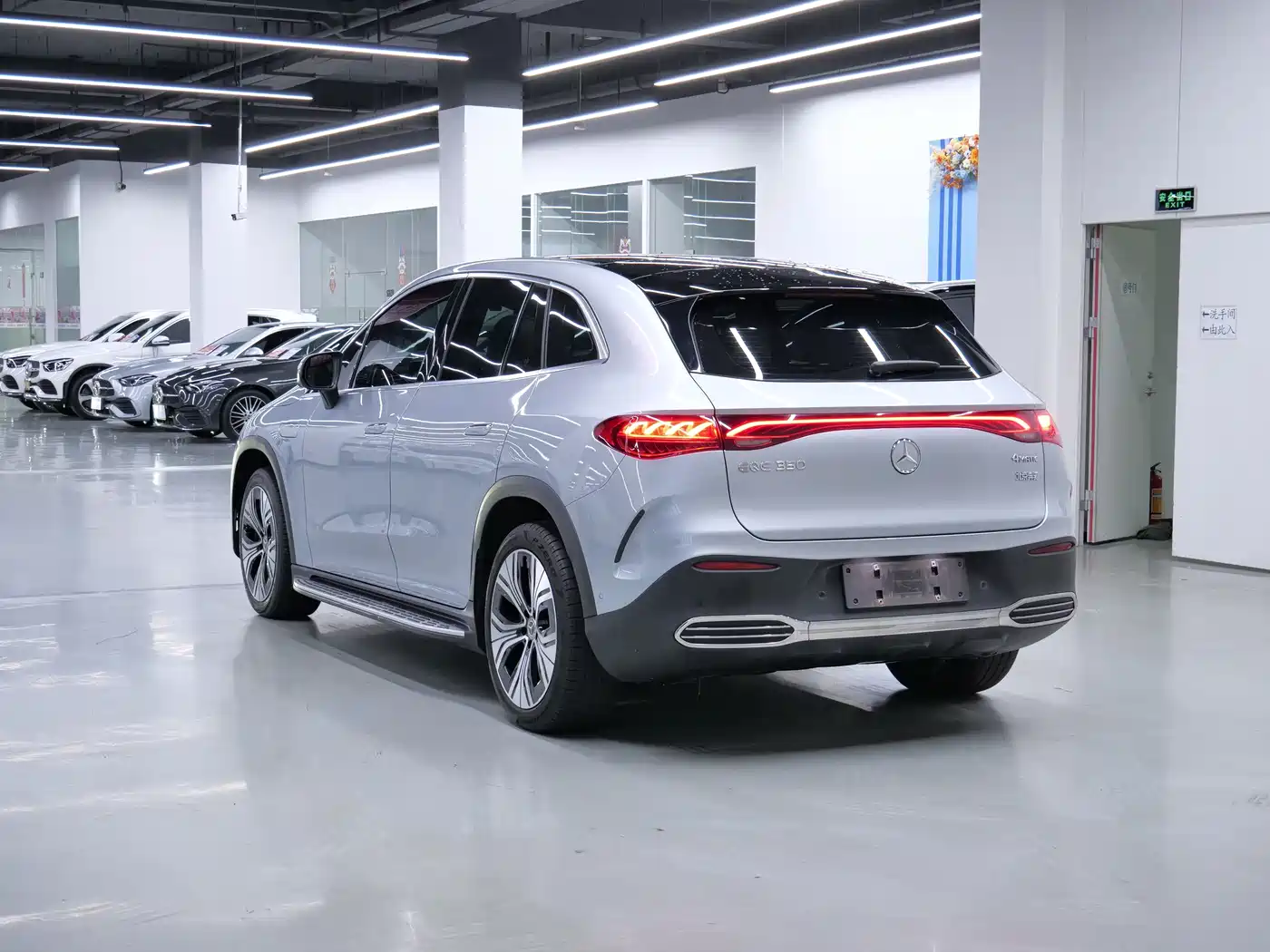 Mercedes-Benz EQE SUV 2023 2023 350 4MATIC Luxury Edition