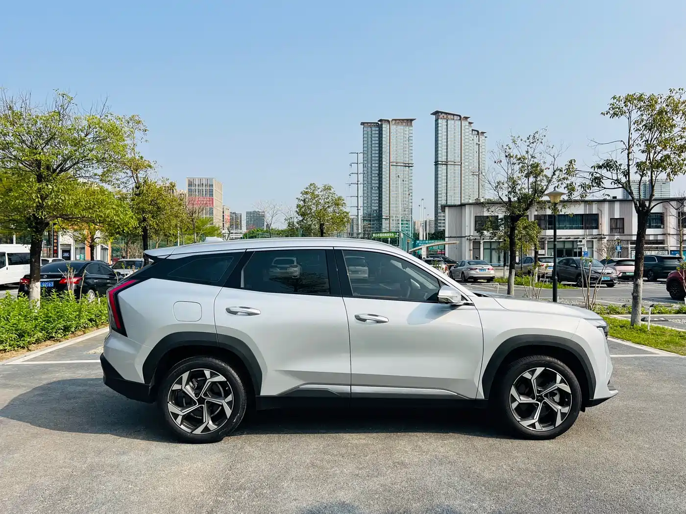 GEELY AUTOMOBILE BOYUE L