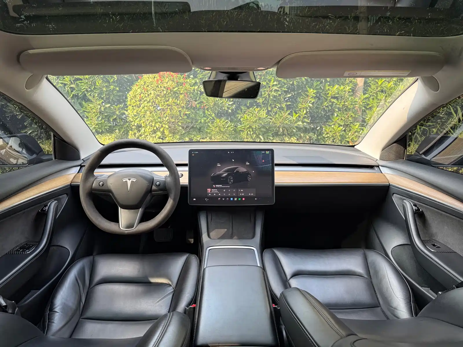 Фото 8 - Tesla Model 3
