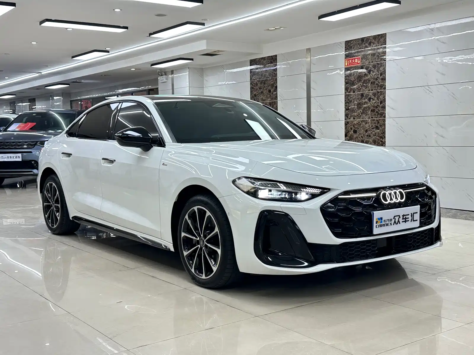 Photo 3 - Audi A5L