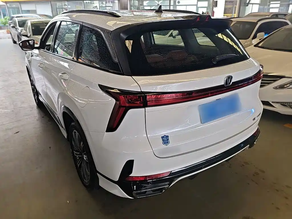 Фото 5 - Changan CS75 PLUS