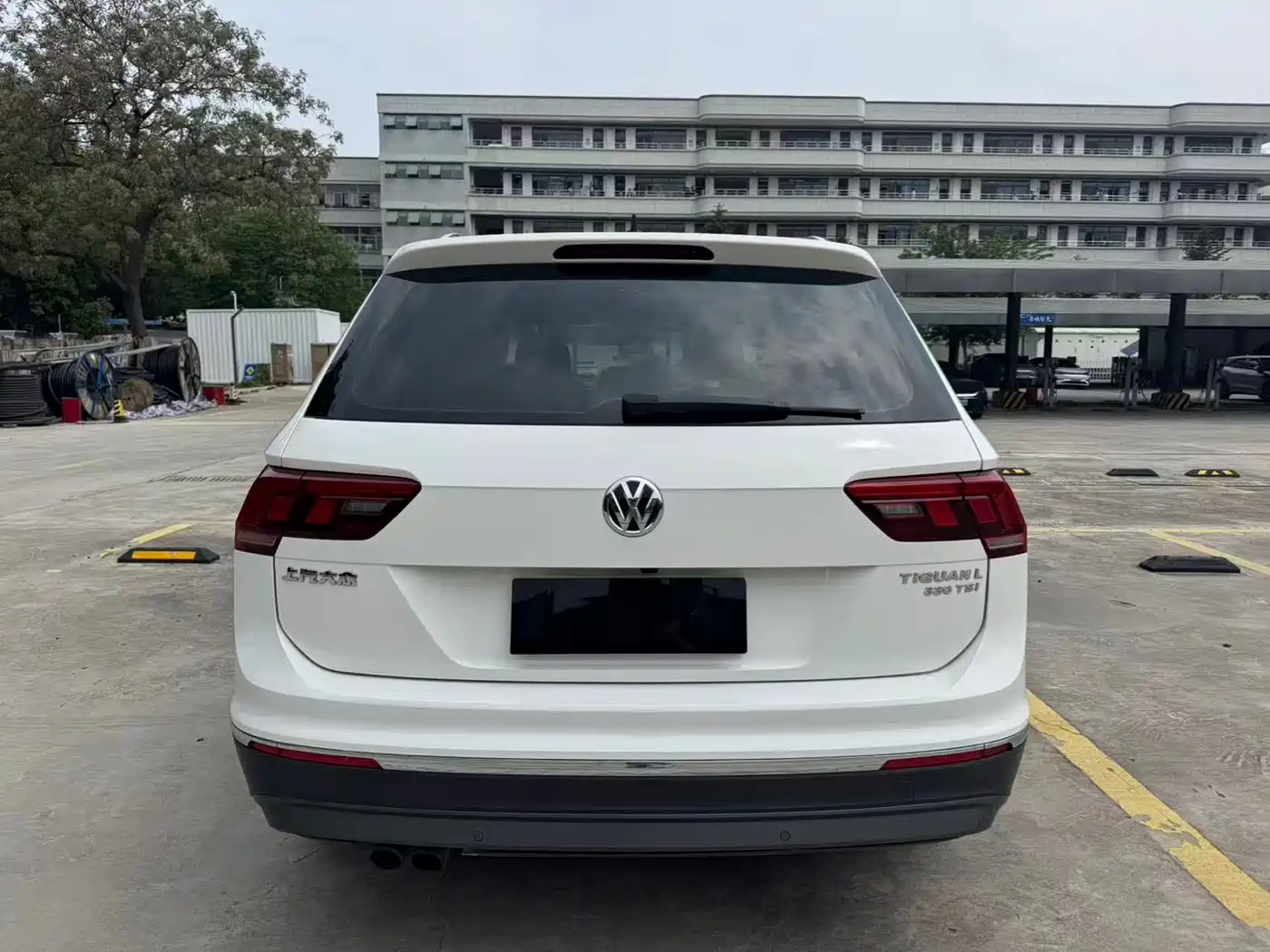 Volkswagen Tiguan L 2017 330TSI Automatic 2WD Luxury Edition фото 12