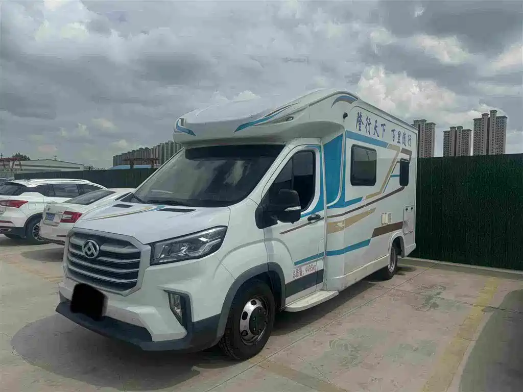 SAIC Maxus MAXUS V90 RV 2022 2021 2.0T Life Home V90 Self-Contained Class C RV Flagship Small Front Overhead Transverse Bed