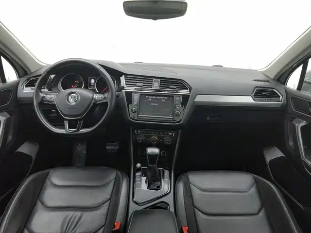Volkswagen Tiguan L 2017 330TSI Automatic 2WD Luxury Edition — фото 5