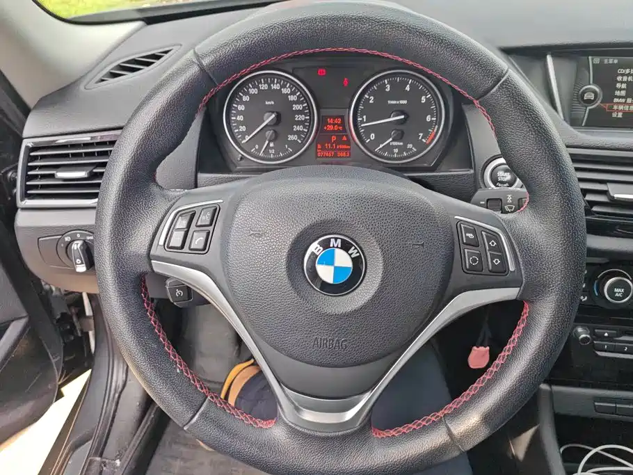 BMW X1 2013 2012 sDrive18i Fashion Model