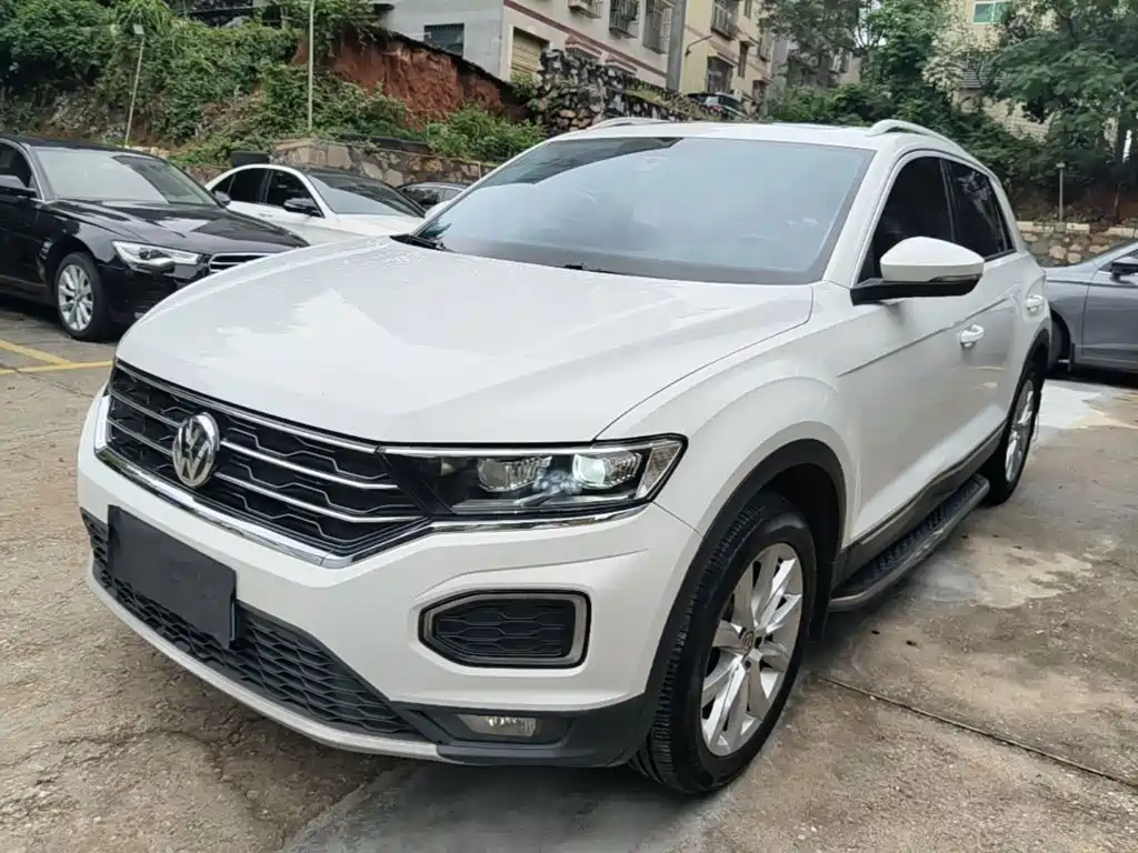 Photo 2 - Volkswagen T-ROC