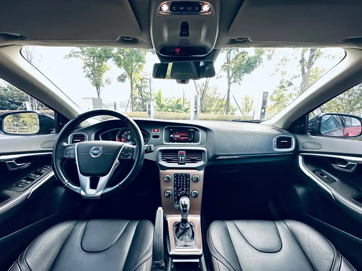 Photo 5 - Volvo V40