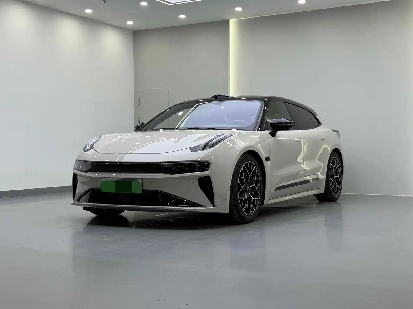 ZEEKR EXTREME KRYPTON 001