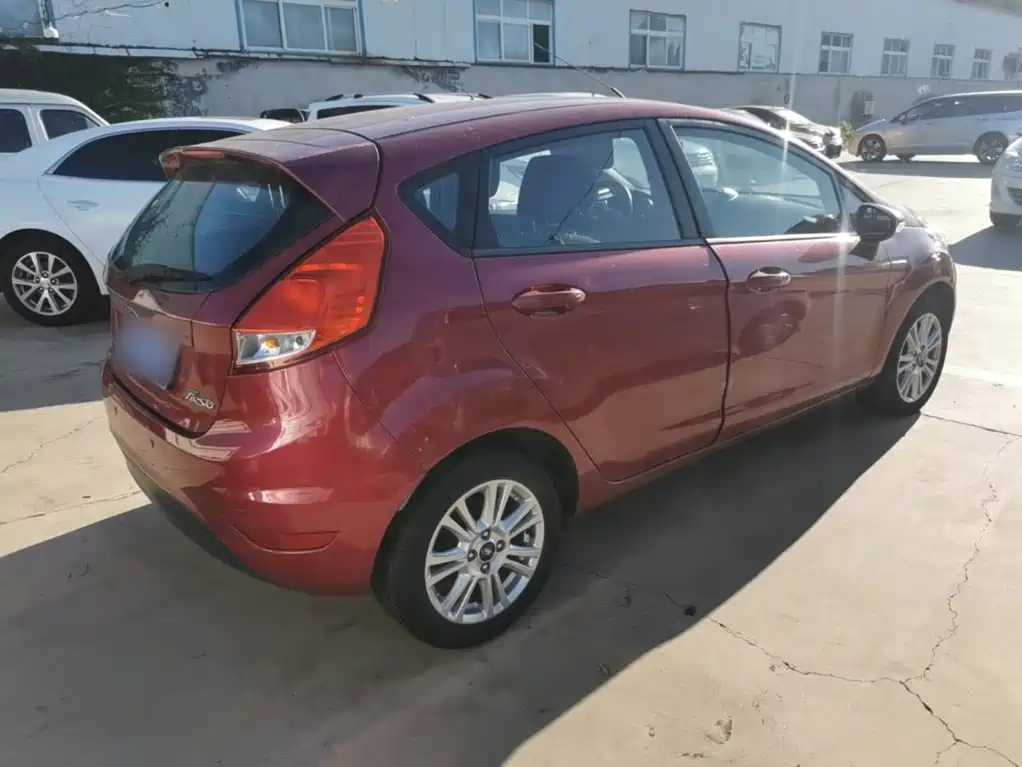 Ford Fiesta 2015 2013 Hatchback 1.5L Automatic Fashion