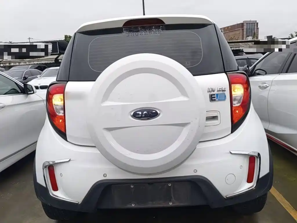 Photo 6 - JAC JAC iEV6E