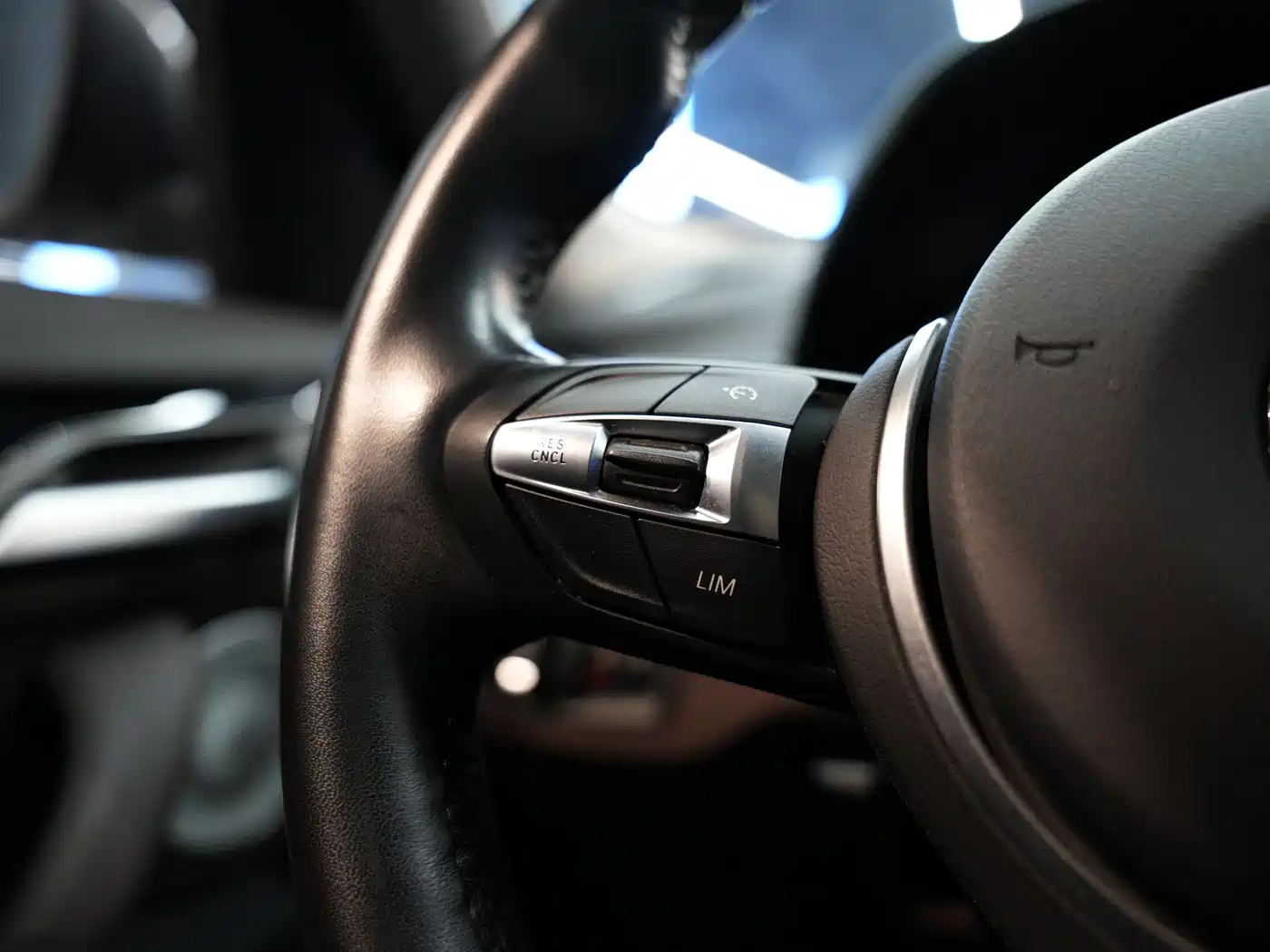 BMW X1 2022 sDrive25Li Leading фото 10