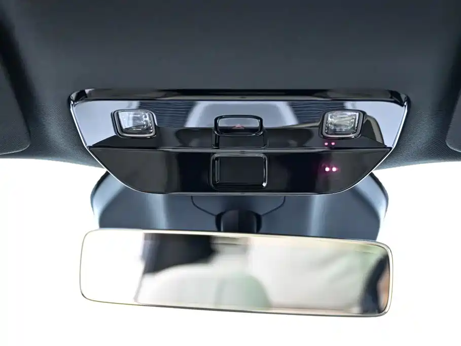 Li Auto i6 2026 2025 2WD Base Model