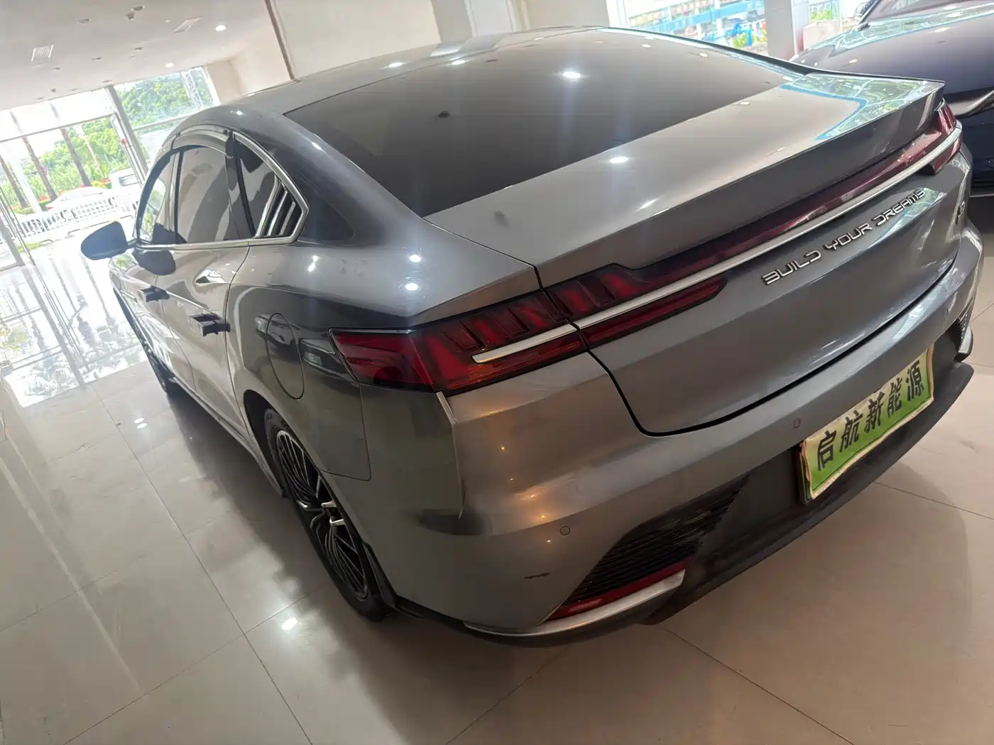 Фото 8 - BYD Han