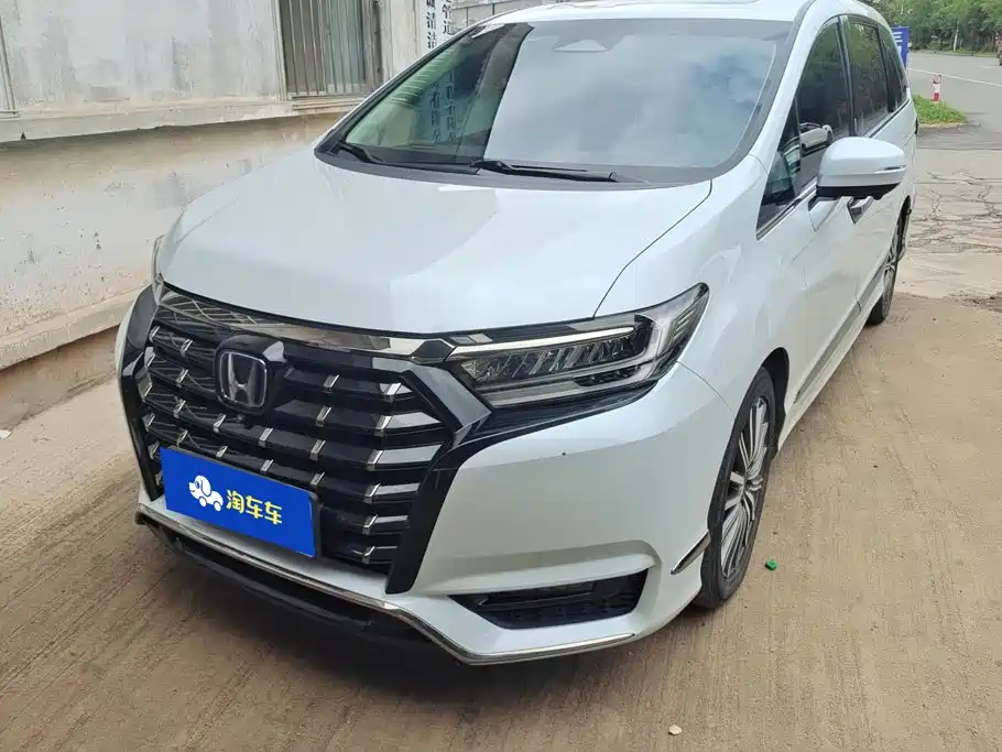 Honda Elysion 2024 2024 2.0L e:HEV Luxury Edition