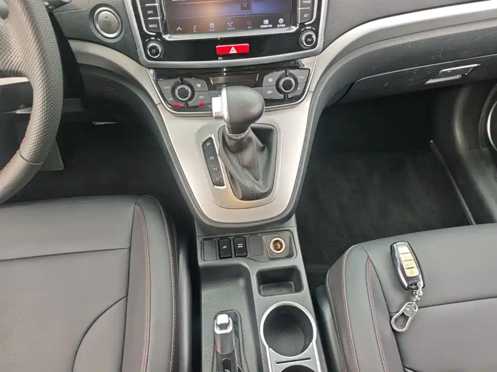 Haval M6 2018 2018 Facelift 1.5T DCT 2WD Elite Edition