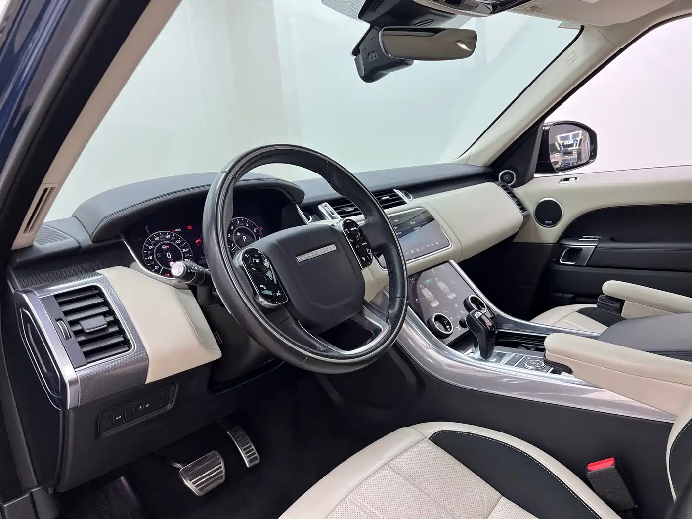 Фото 9 - Land Rover Range Rover Sport