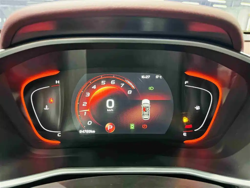 Фото 31 - Geely Coolray