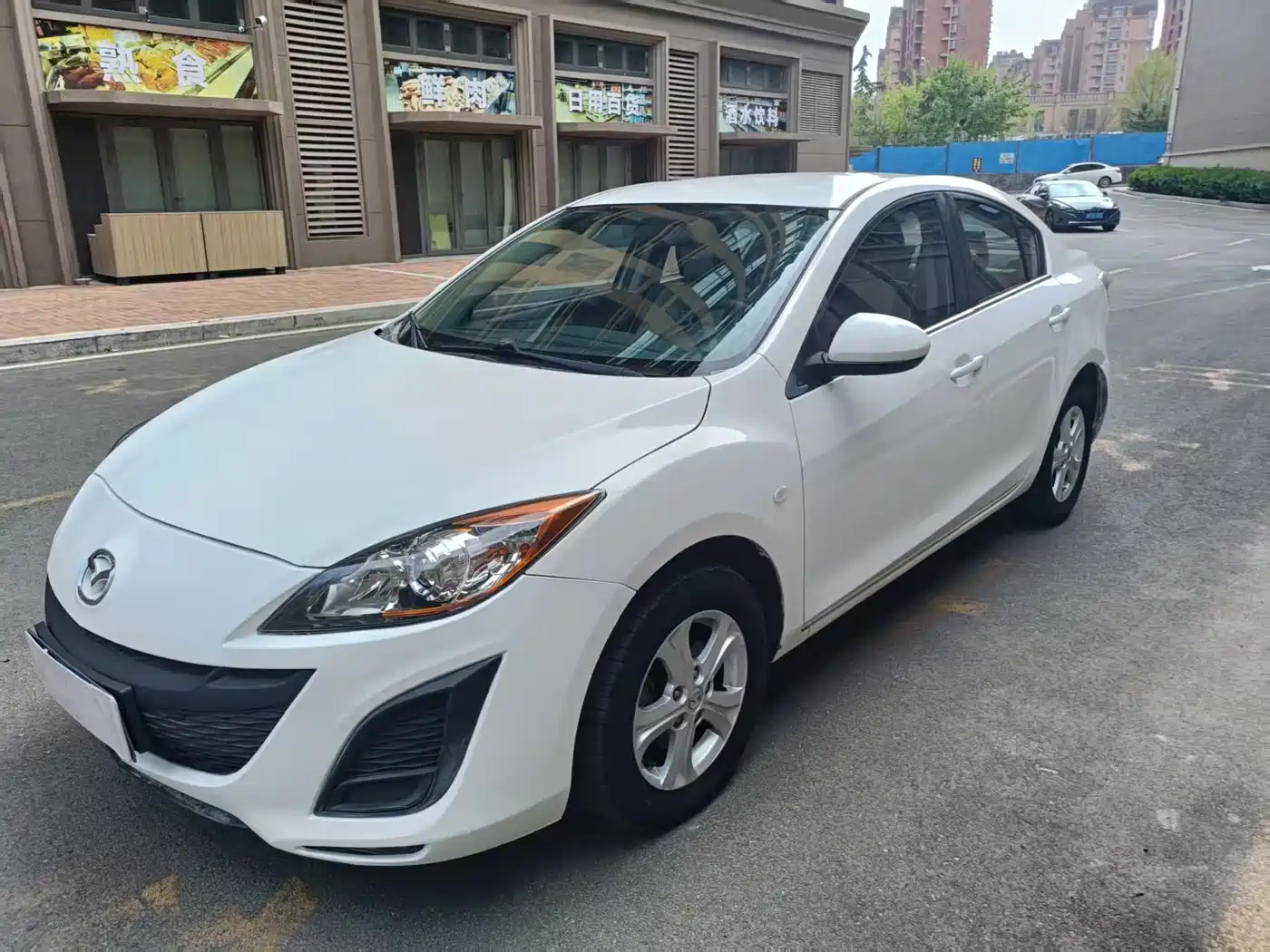 Mazda Mazda3 Axela 2014 2011 Sedan 1.6L Manual Comfort