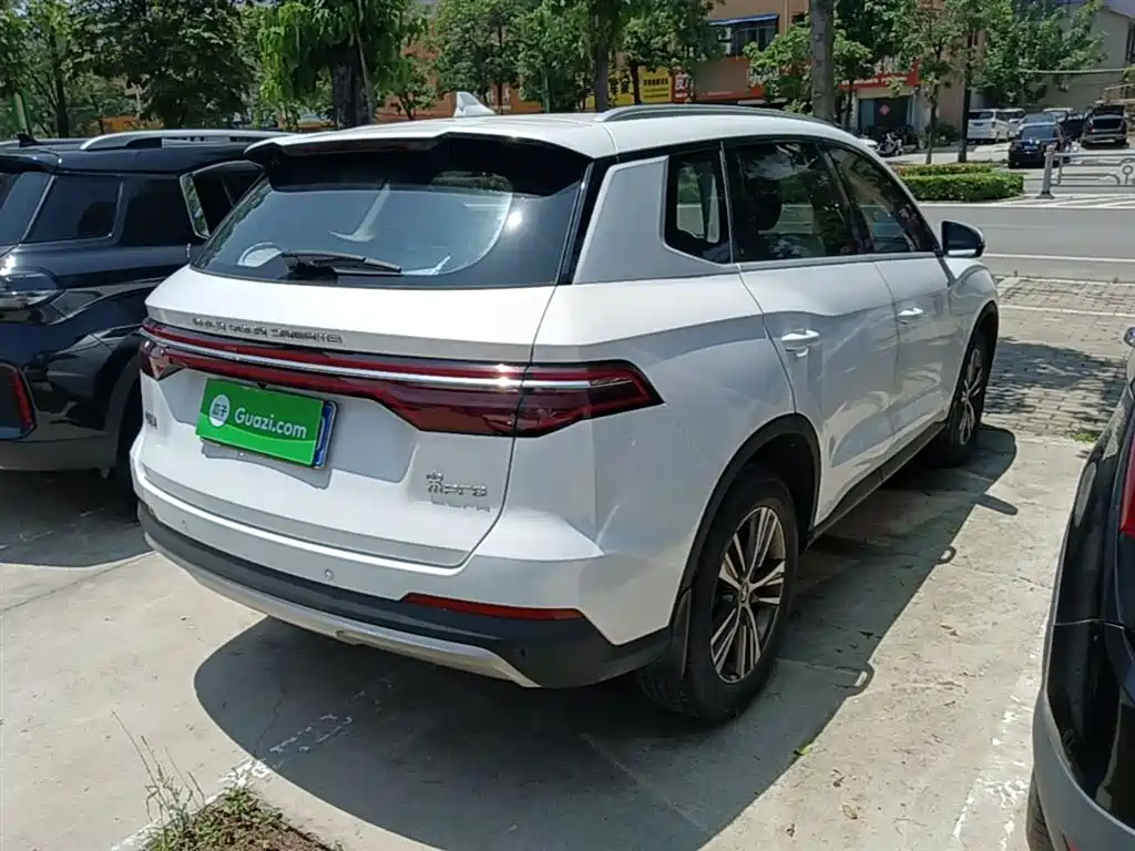 Photo 7 - BYD Song Pro