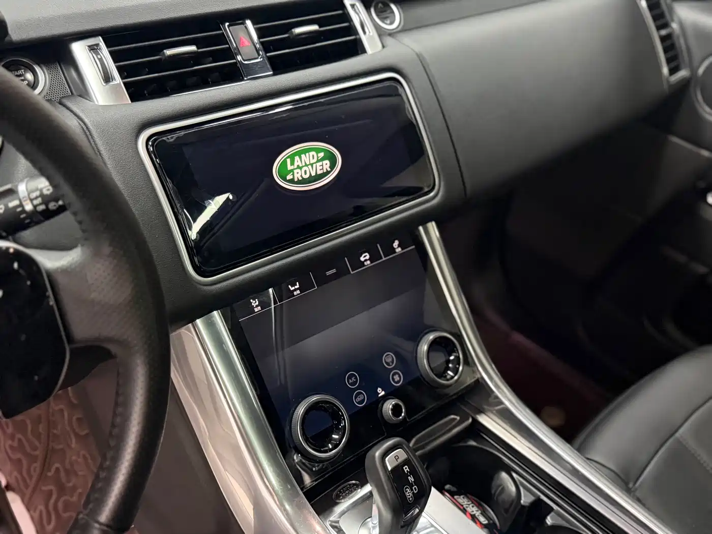 Land Rover Range Rover Sport 2019 3.0 SC V6 Special Edition фото 9