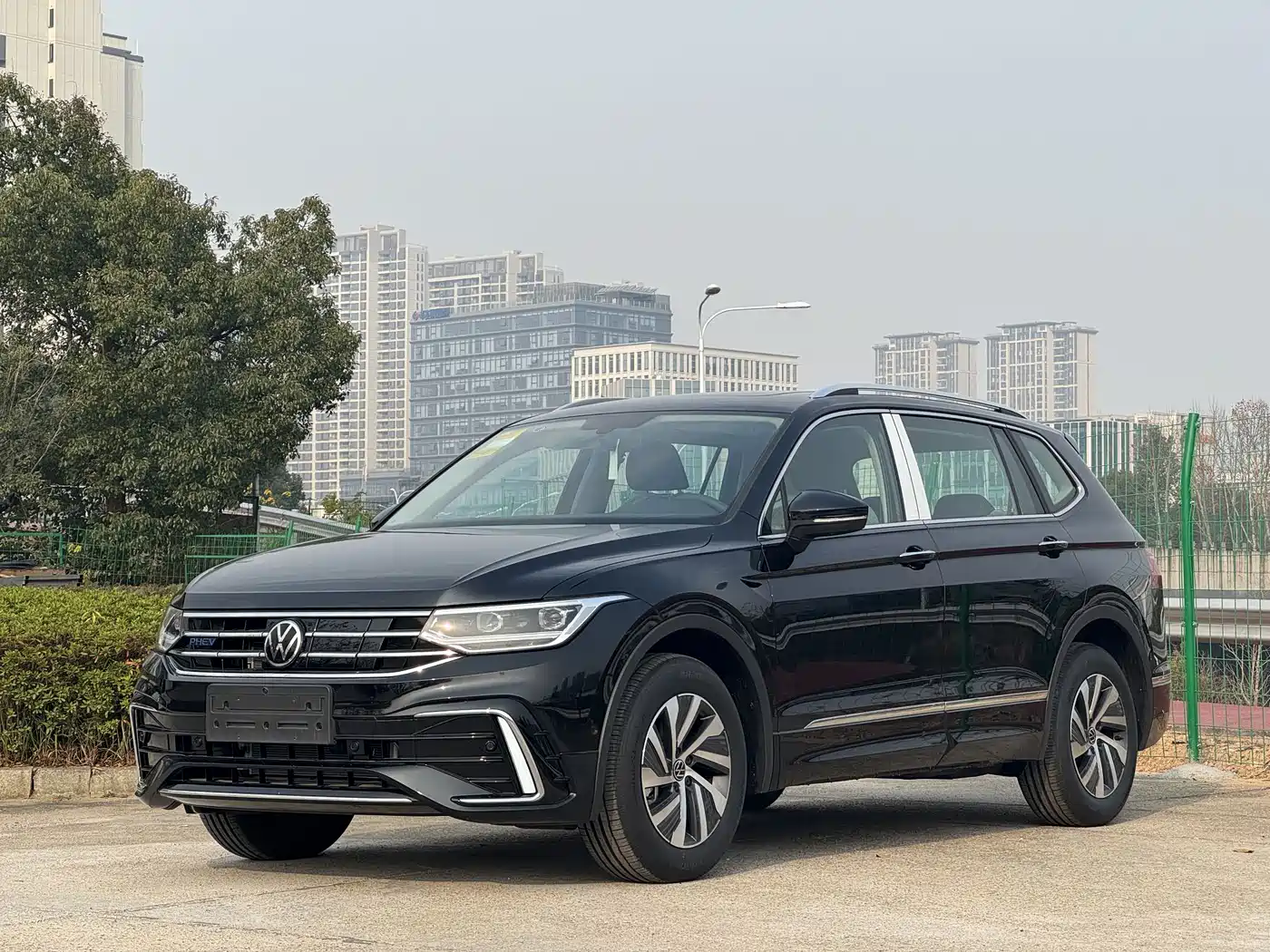 Volkswagen Tiguan L PHEV 2023 430PHEV Plug-in Hybrid Premium