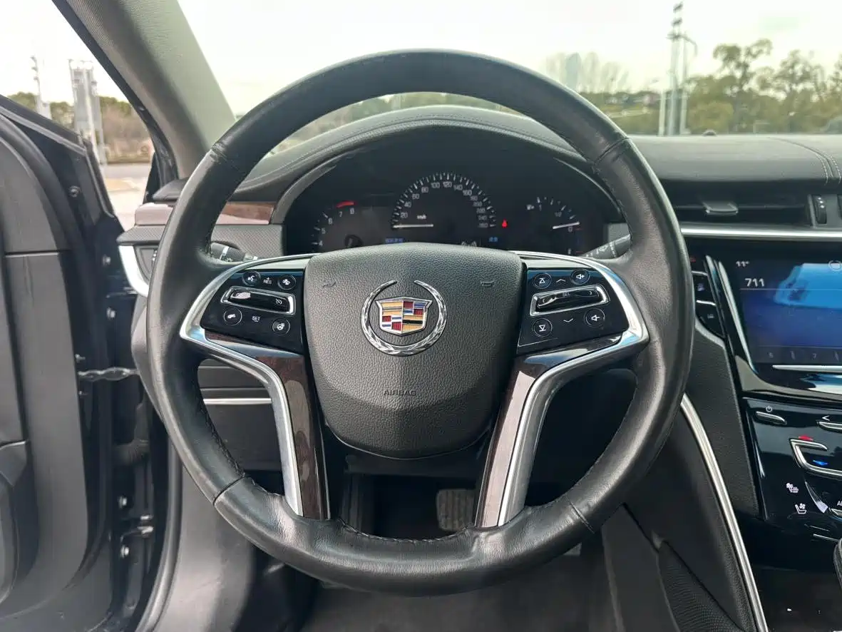 Cadillac XTS 2014 2014 28T Technology Edition