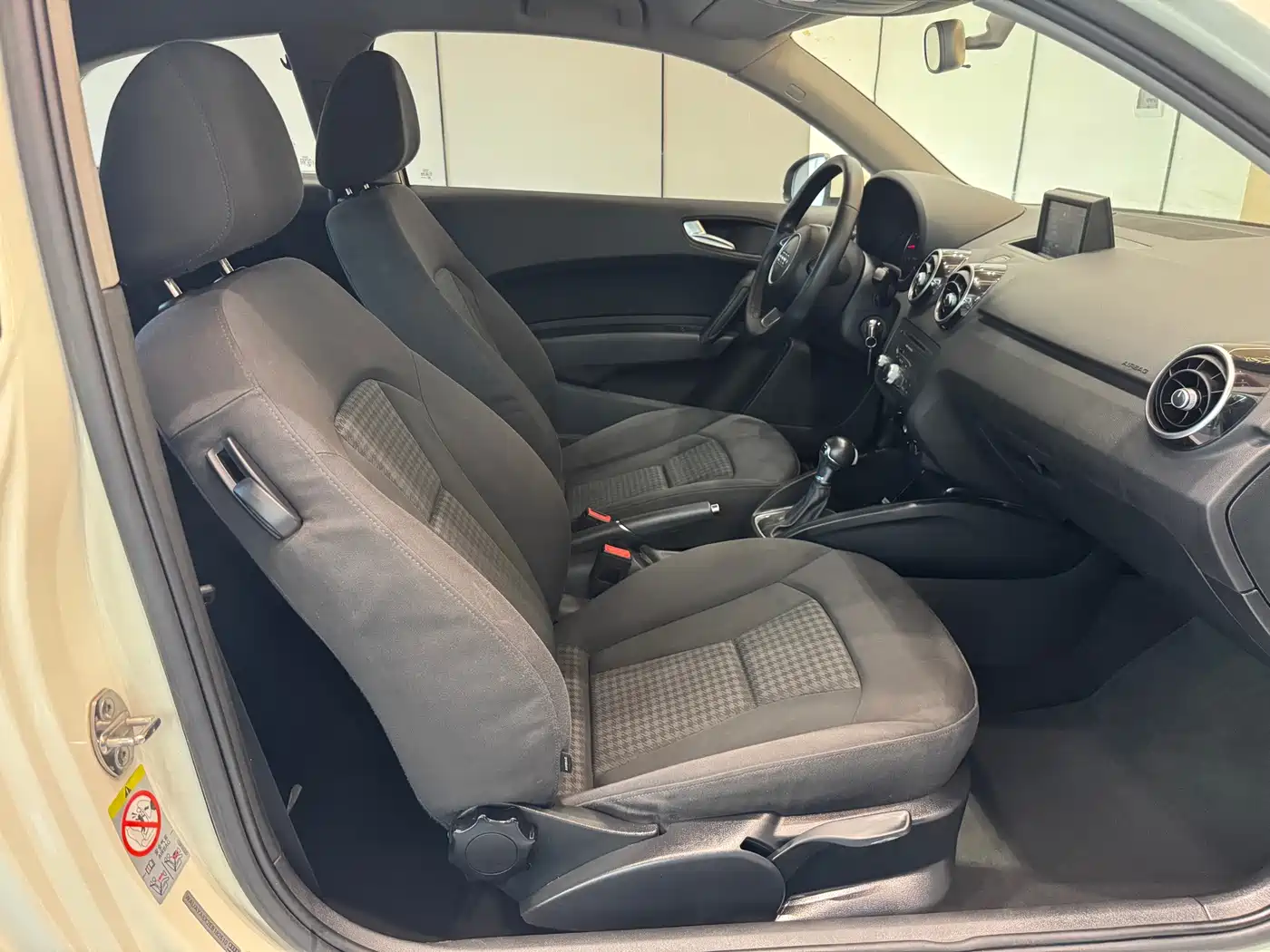 Audi A1 2015 2014 30 TFSI Fashion