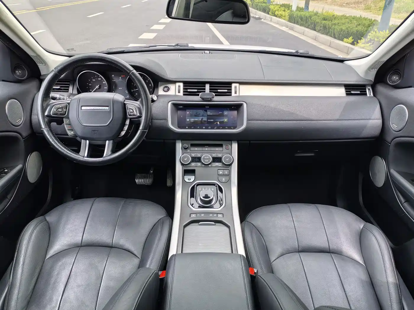 Land Rover Range Rover Evoque 2018 240PS SE Smart Edition фото 6