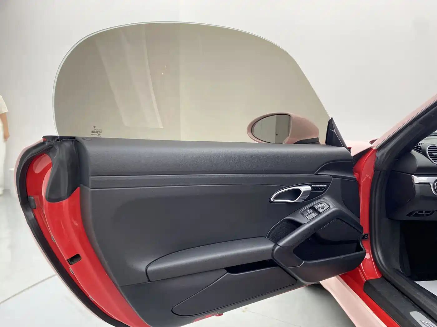 Porsche 718 2018 Boxster 2.0T фото 12
