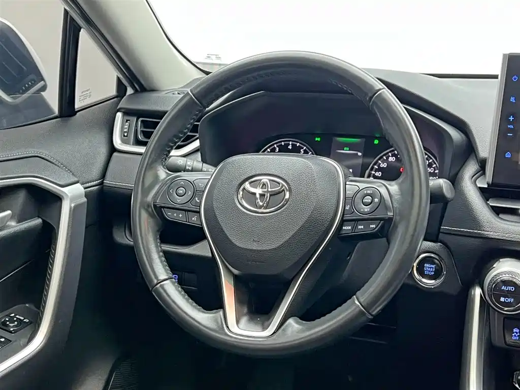 Toyota Wildlander 2022 2.0L CVT FWD Luxury PLUS Edition фото 18
