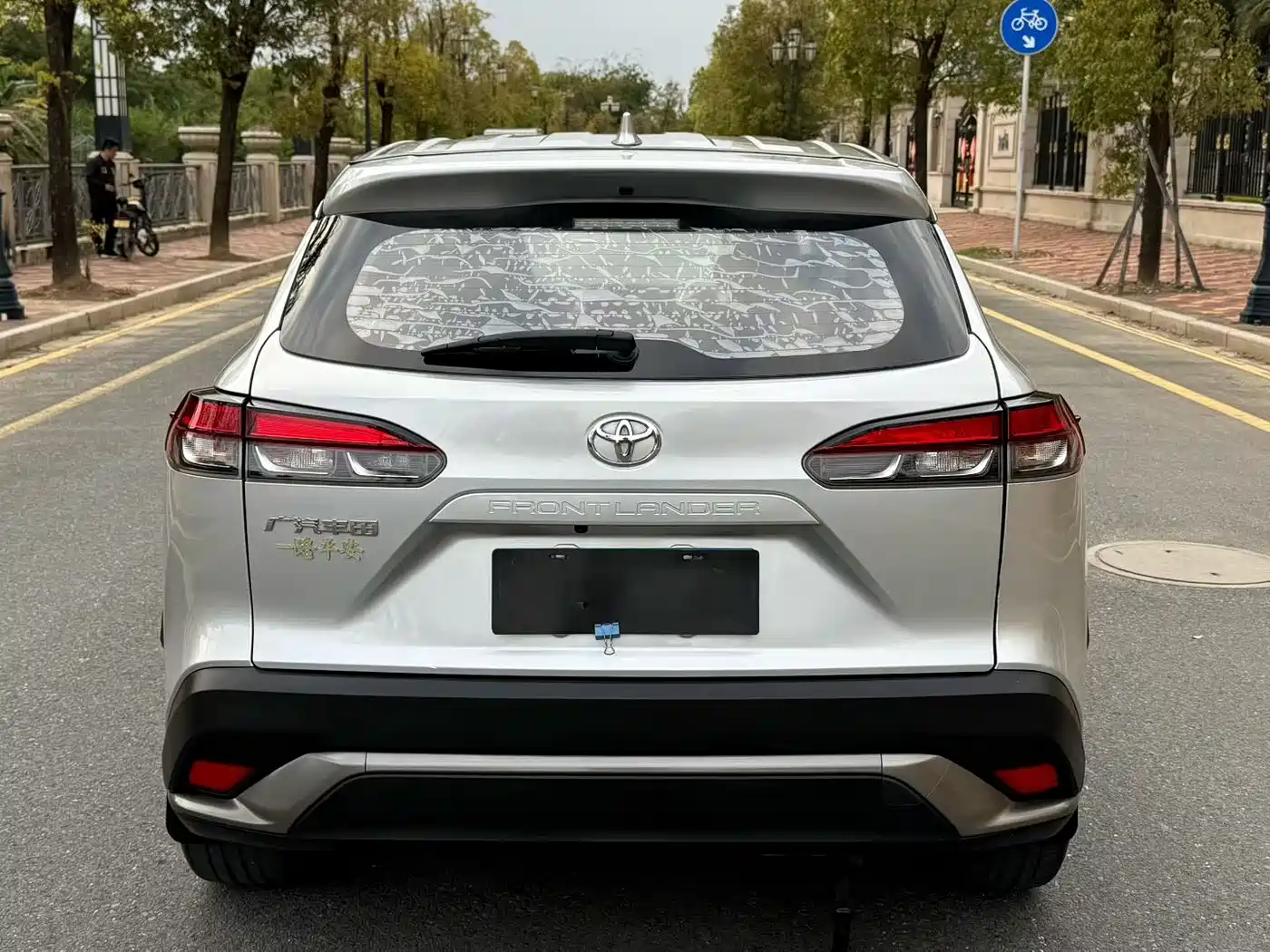 Toyota Frontlander 2022 2.0L CVT Luxury PLUS Edition фото 3