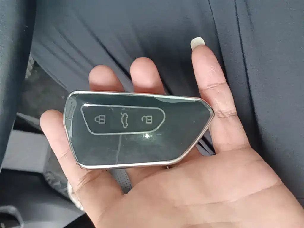 VOLKSWAGEN TOURANG