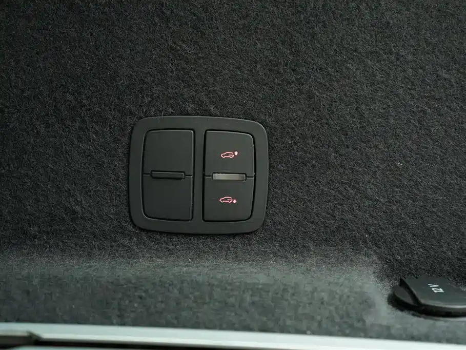 Audi Q7 2012 3.0 TFSI Exclusive (200kW) фото 29