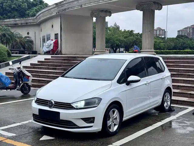 Volkswagen Golf Sportsvan 2018 1.6L Automatic Comfort