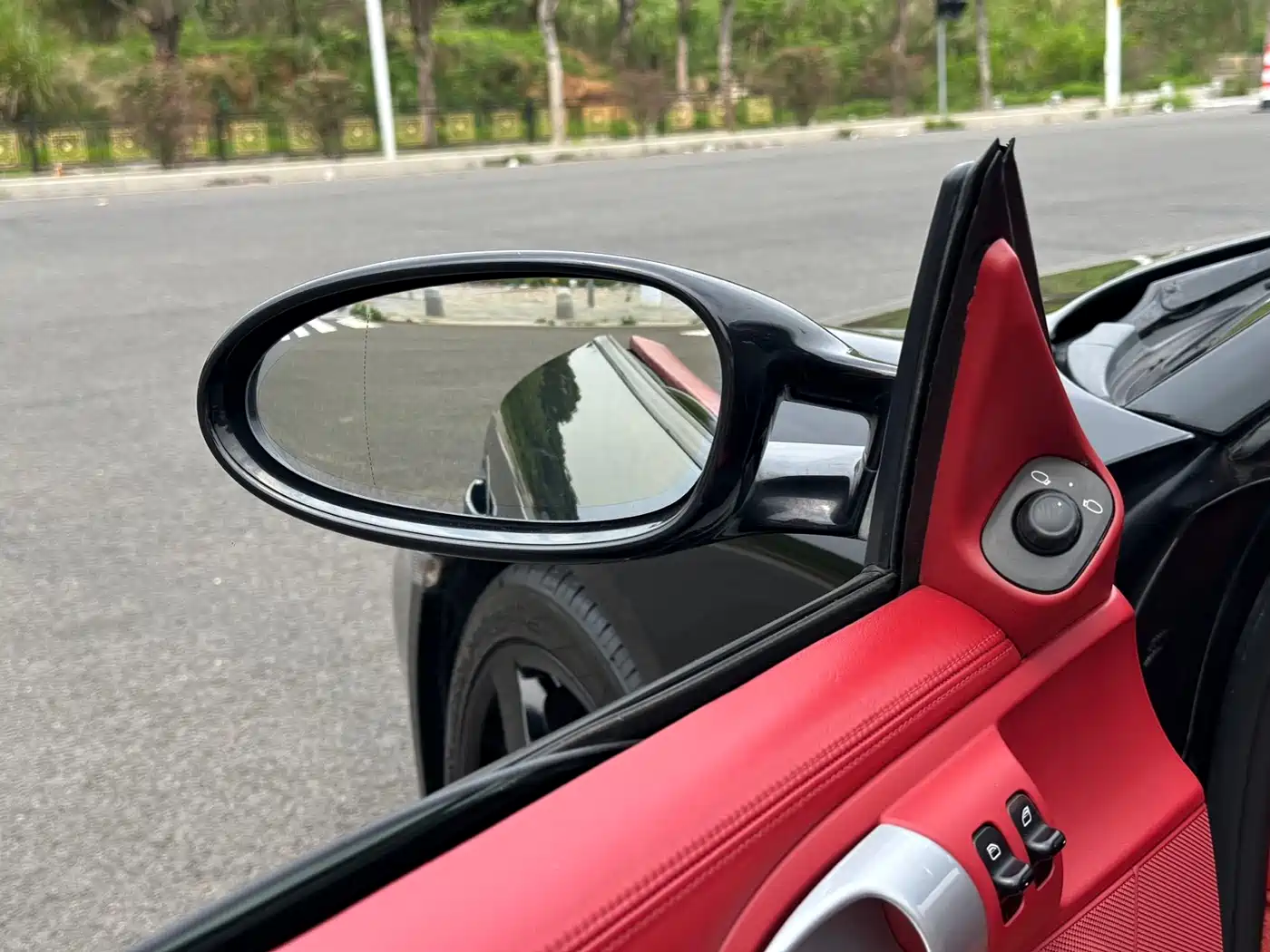 Porsche Cayman фото 10