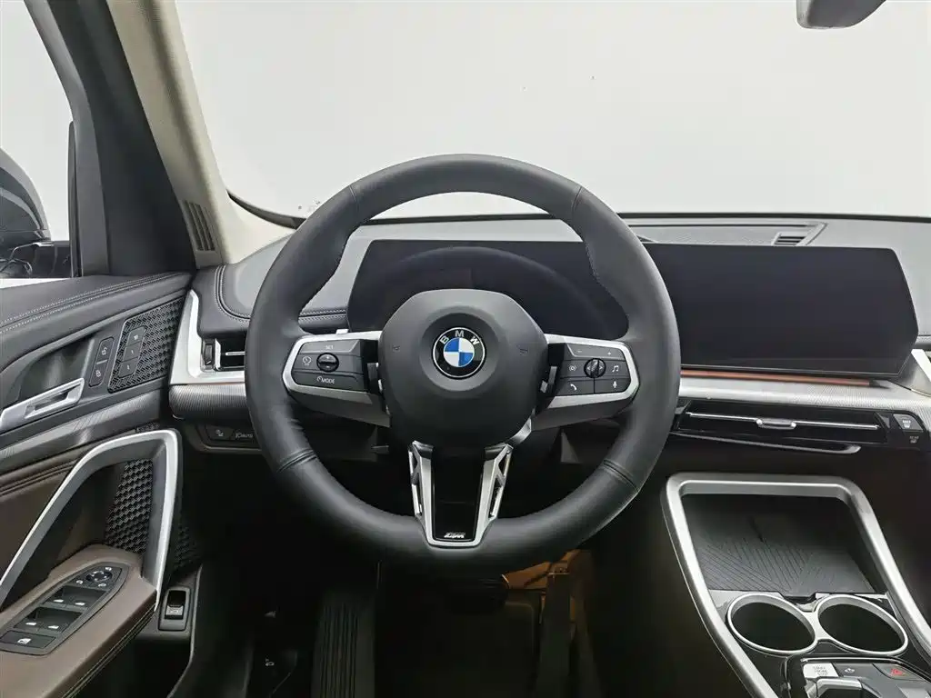 BMW X1 2023 sDrive25Li M Sport Package фото 11