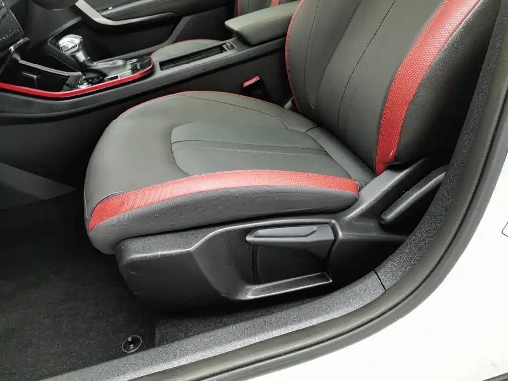Dongfeng Aeolus Yixuan GS 2022 2021 230T Automatic Star Chaser Edition