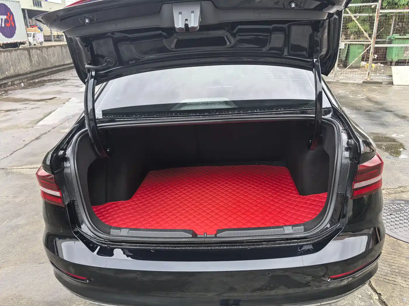Volkswagen Lavida 2022 1.5L Auto Comfort Edition фото 15