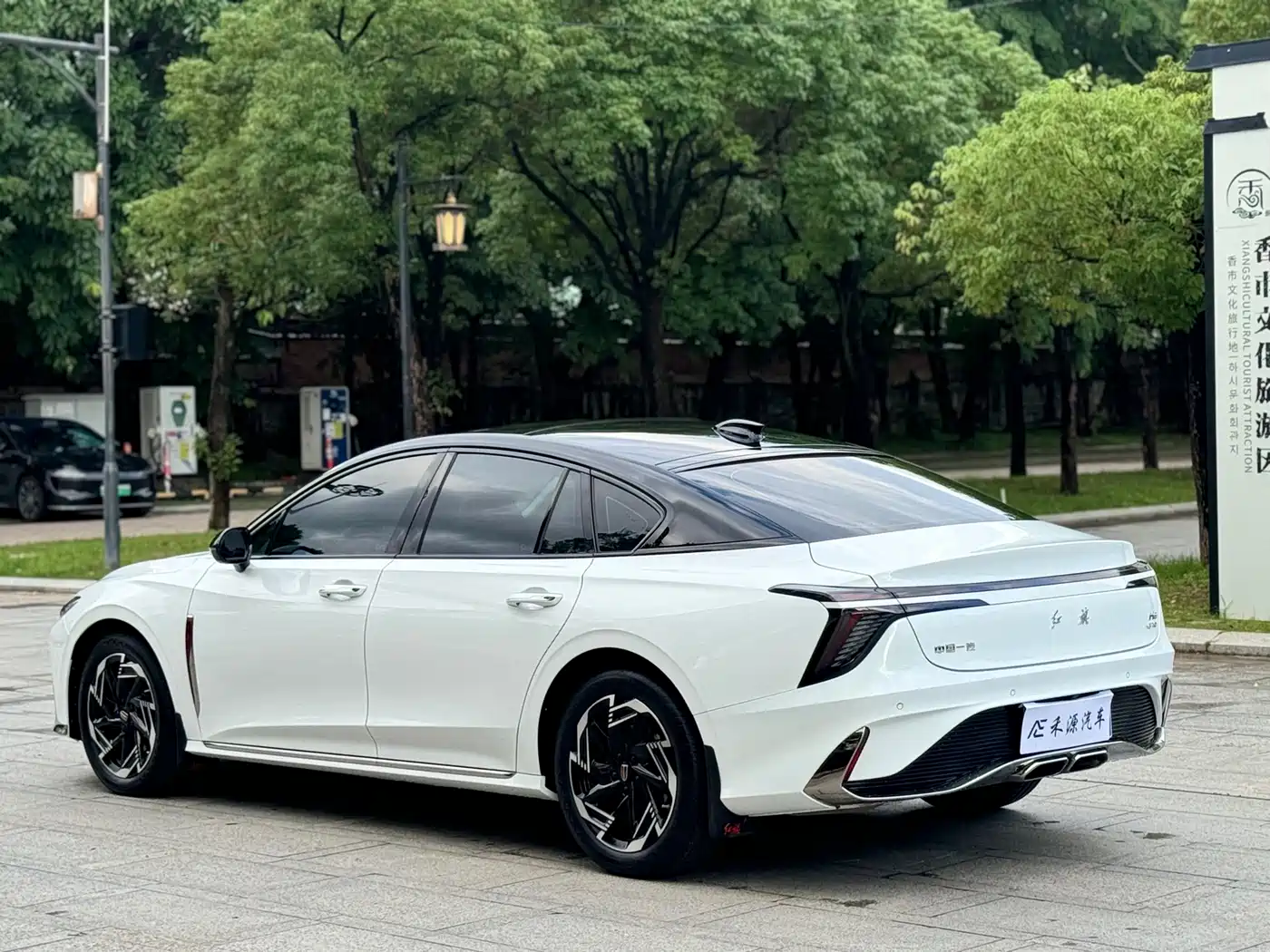 Hongqi H6 2023 2.0T Comfort Edition фото 9