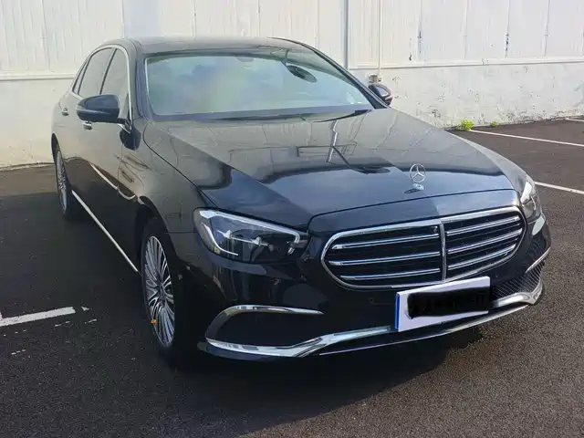 Mercedes-Benz E-Class 2023