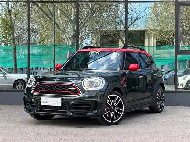 MINI JCW COUNTRYMAN