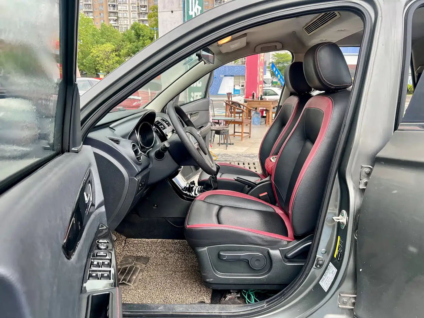 BAIC Huansu S3 2015 2014 1.5L Comfort (China IV)